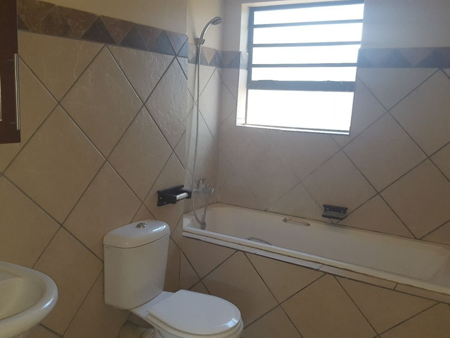 2 Bedroom Property for Sale in Potchefstroom North West